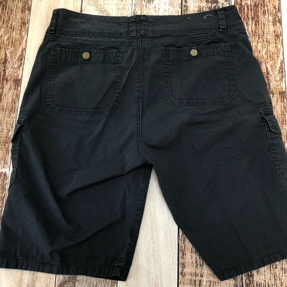 🎈Circuit of consciousness‎ shorts size 12 guc - Picture 4 of 6